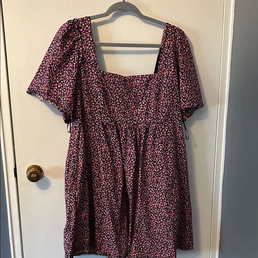 Draper James Black and Pink Floral Square-Neck Tunic Dress